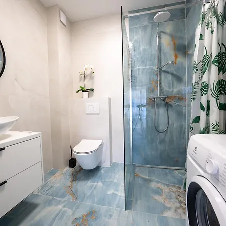 Apartment Z Tarasem Morska 6 50m Do Morza Rewal